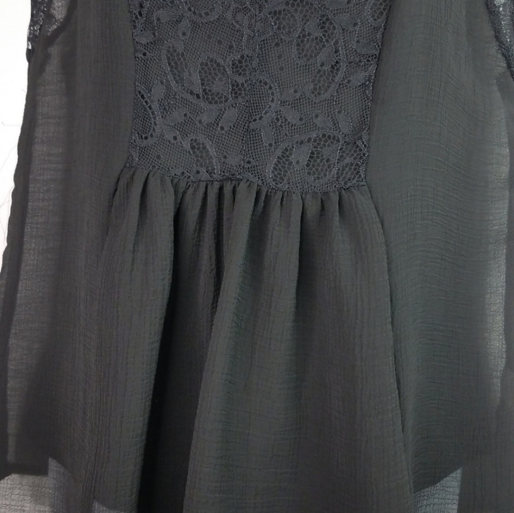 Black Lace Tank Top With Removable Racerback Camisole - Picture 9 of 16